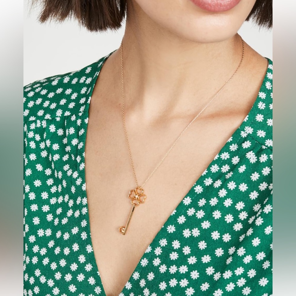 Kate spade large cut out key pendant